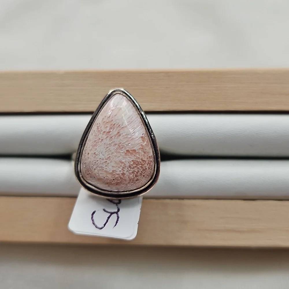 Women's Adjustable Scolecite Natural Stone Ring Sterling Silver Plated NWOT